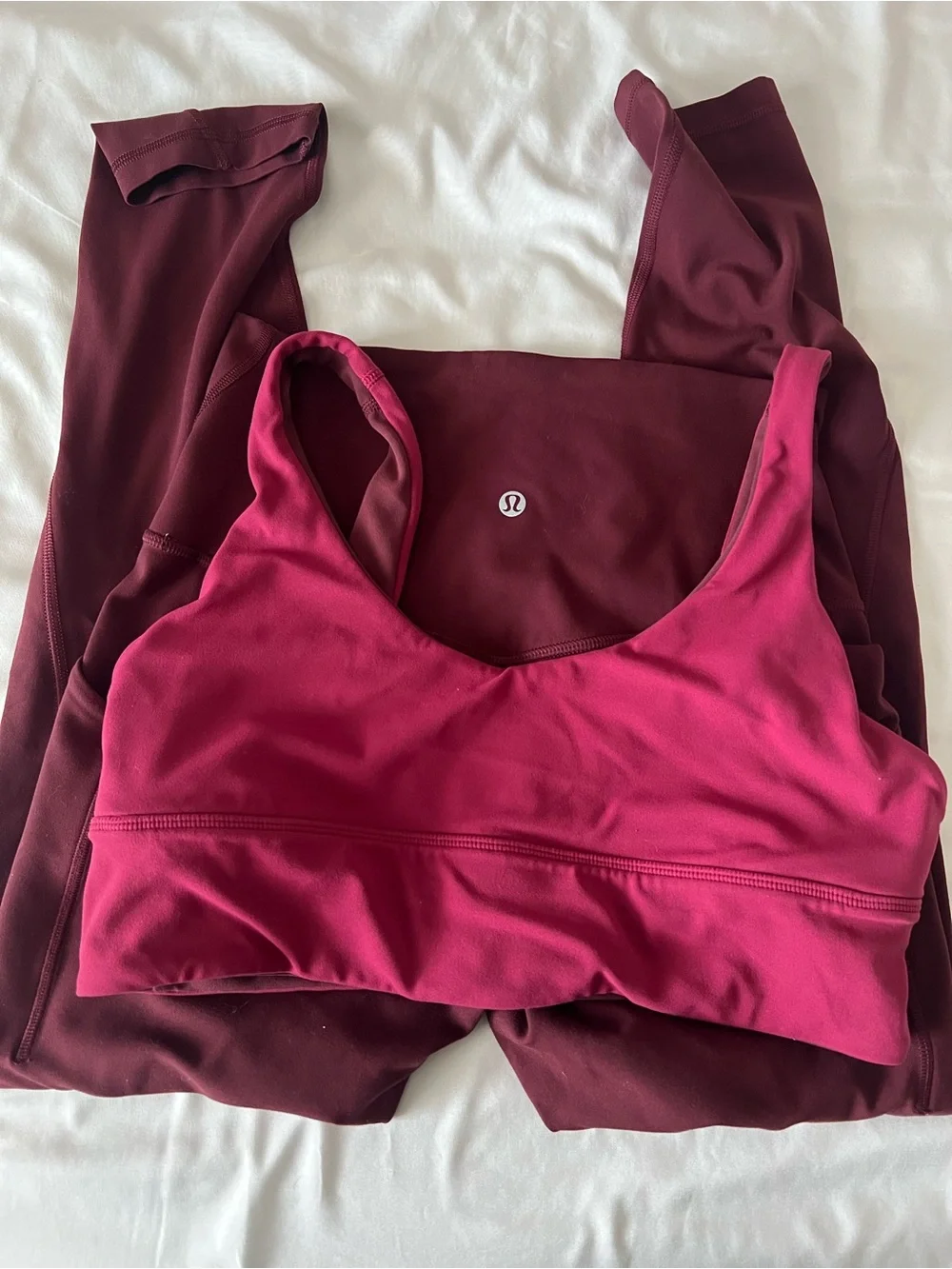Lululemon- Align reversible Sports Bra (10) & Leggings (6) Set